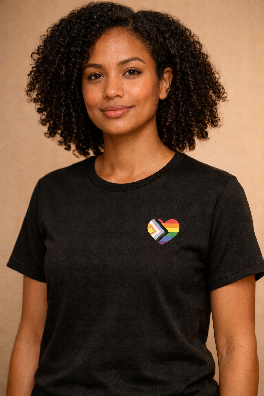 Progressivt Pride-hjerte – T-skjorte