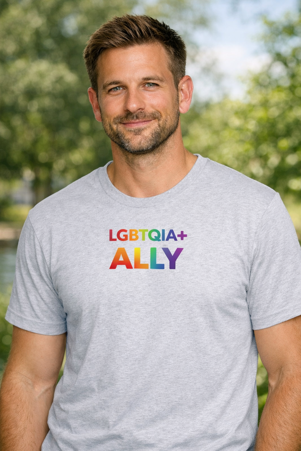 LGBTQIA+ Ally – Pride T-skjorte med stort midttrykk