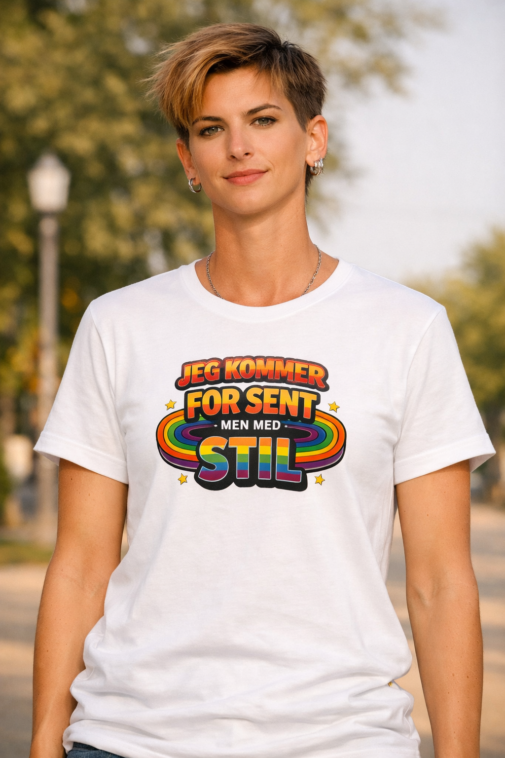 Jeg kommer for sent, men med stil – Pride T-skjorte